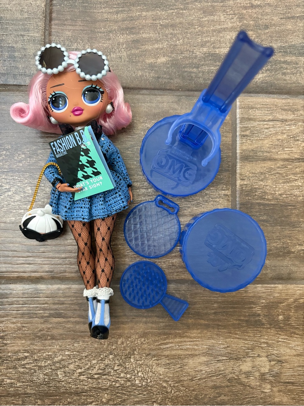 LOL Surprise OMG Uptown Girl Doll & Accessories
